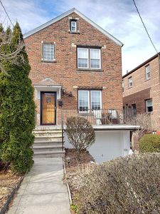 5837 Liebig Ave, Bronx, NY, 10471