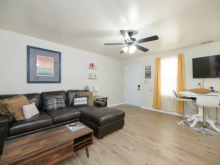 834 C Ave — Photo 26