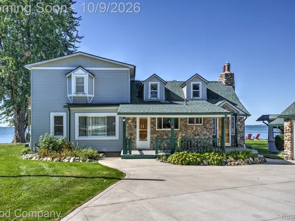 8981 Dixie Hwy, Fair Haven, MI 48023