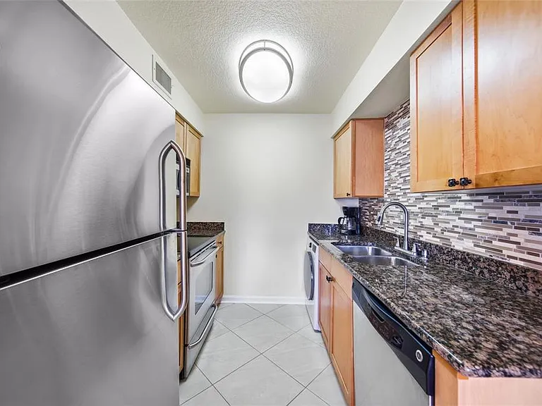 5092 Beach Dr SE #A — Photo 15