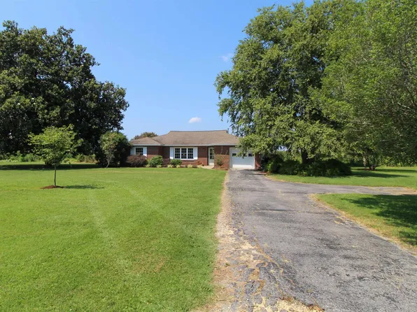 585 Rayburn Rd, Murray, KY 42071