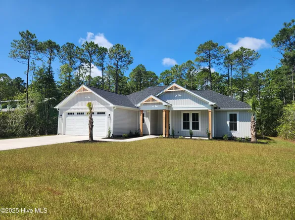 62 Pinewood Drive, Carolina Shores, NC 28467