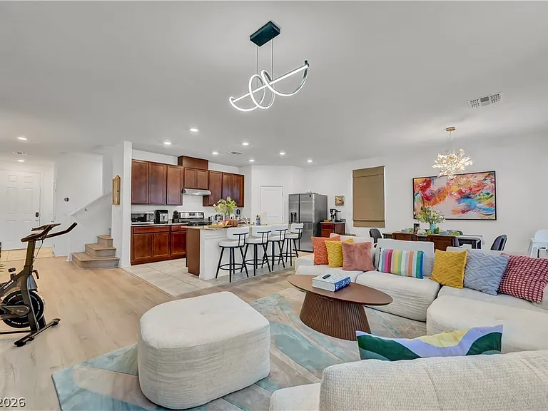 7058 Baza Ave — Photo 7