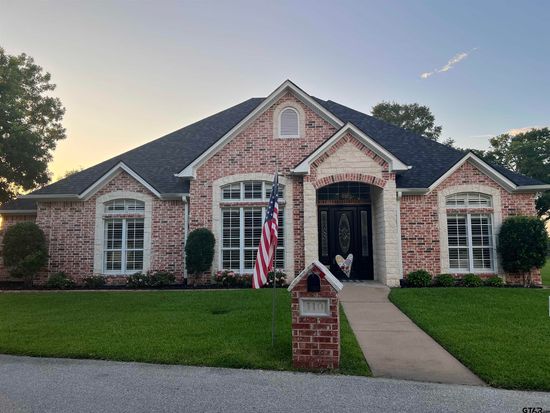 110 Carmel Dr, Bullard, TX 75757