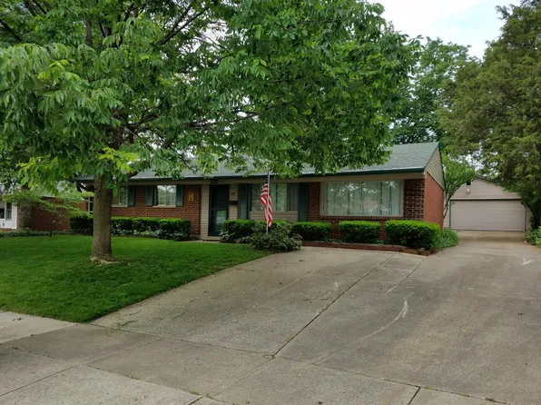 77 Brent Dr, Fairborn, OH 45324