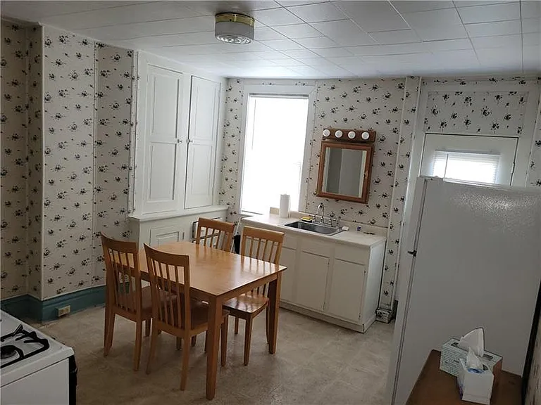 4430 Milgate St — Photo 3