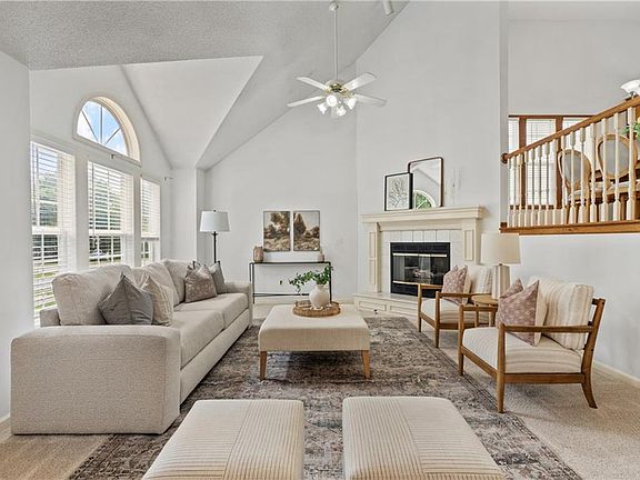 5th image of 3856 SW Windsong Dr