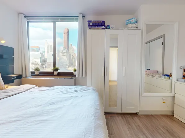 40 River Road image 3 of 17