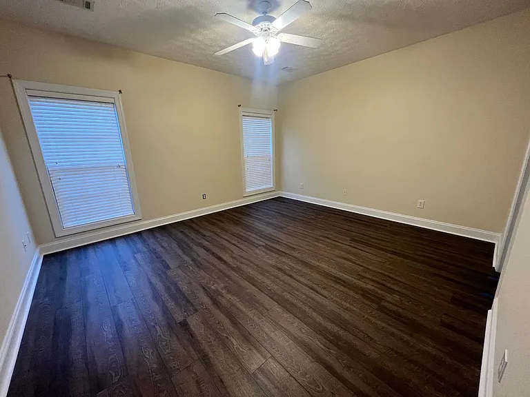 1630 Academy Dr #109 — Photo 8