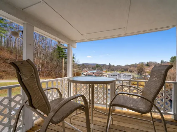 116 Heritage Hollow Cir, Franklin, NC 28734