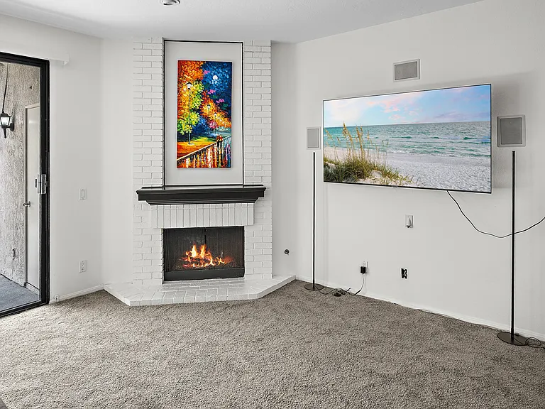 356 Molokai Dr — Photo 23