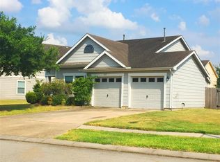 6611 Fairbrook Park Ln, Spring, TX 77379