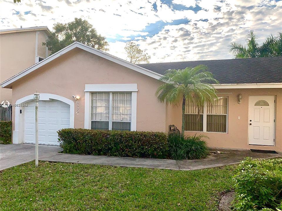 1st image of 9893 NW 51st Ln