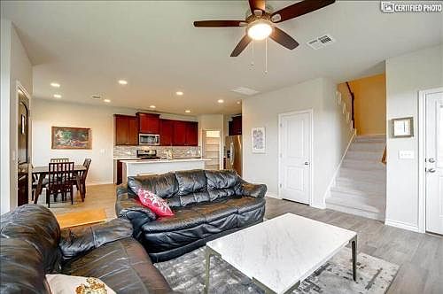 1st image of 4823 Star Jasmine Dr