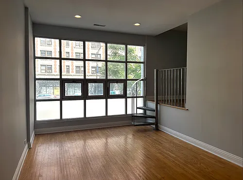 1216 N Lasalle St #1 Photo 1