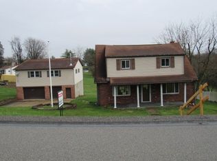 115 Hillview Rd, Clairton, PA 15025