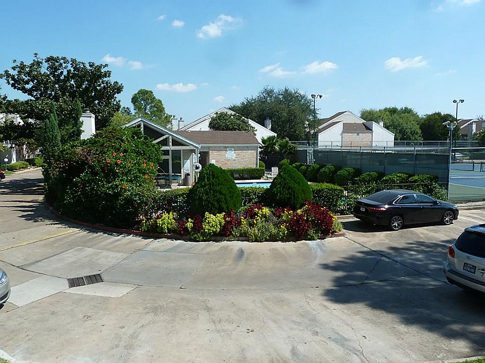 1st image of 7900 N Stadium Dr APT 102