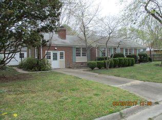 480 Windemere Rd, Newport News, VA 23602