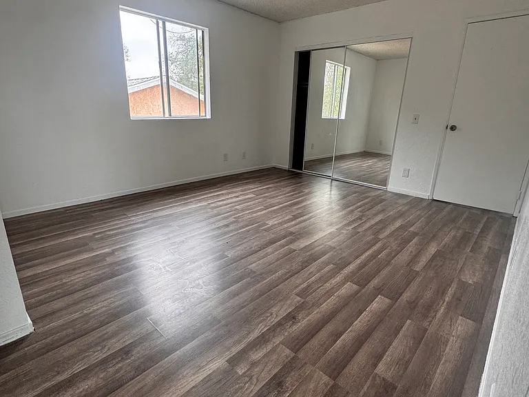 153 W 109th Pl — Photo 16