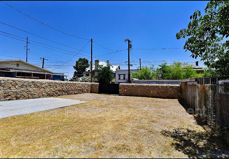 612 E Nevada Ave — Photo 48