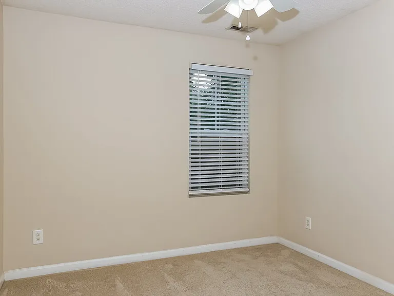 51 Valleyfield Dr — Photo 13