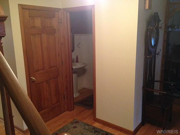 5th image of 80 Old Orchard Ln