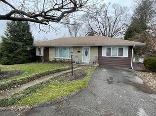 2901 Carr St, Ashland, KY 41102