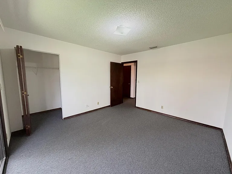 1226 N Haverhill Rd #3 — Photo 17
