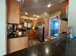 8 Anawan Ave, Saugus, MA 01906