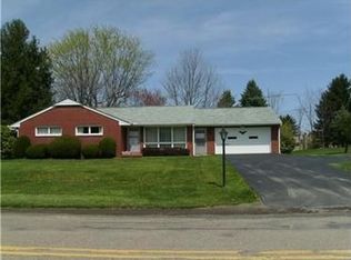 281 Braun Rd, Beaver Falls, PA 15010