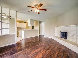 6913 Fallbrook Ct, Fort Worth, TX 76120