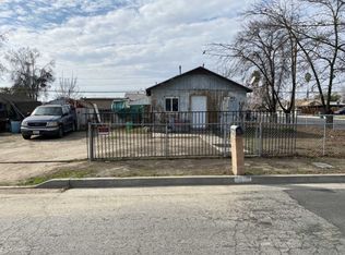105 S Los Angeles St, Tulare, CA 93274