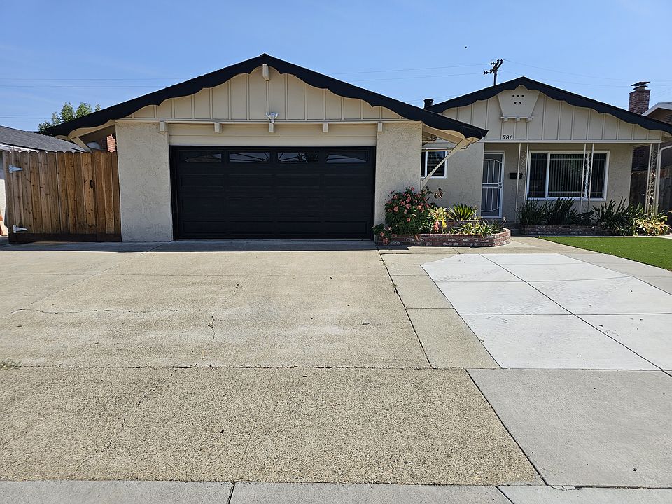 1st image of 786 La Paloma Way