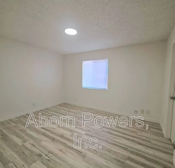 1140 Melton Dr #2 — Photo 3