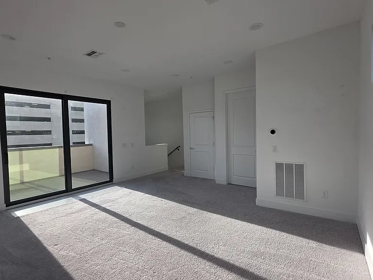 2511 N Grady Ave #6 — Photo 30