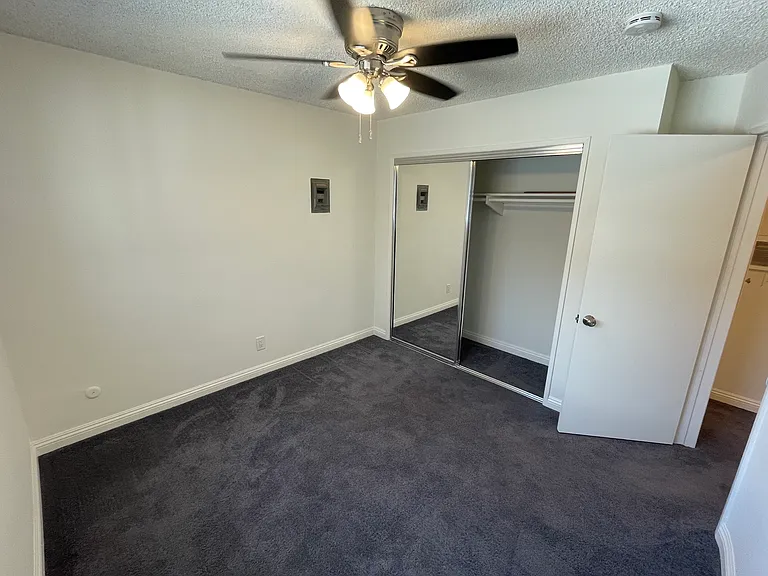 Kahlua Apartments — Photo 28