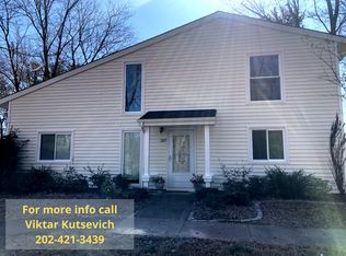 207 N Cottage Rd, Sterling, VA 20164