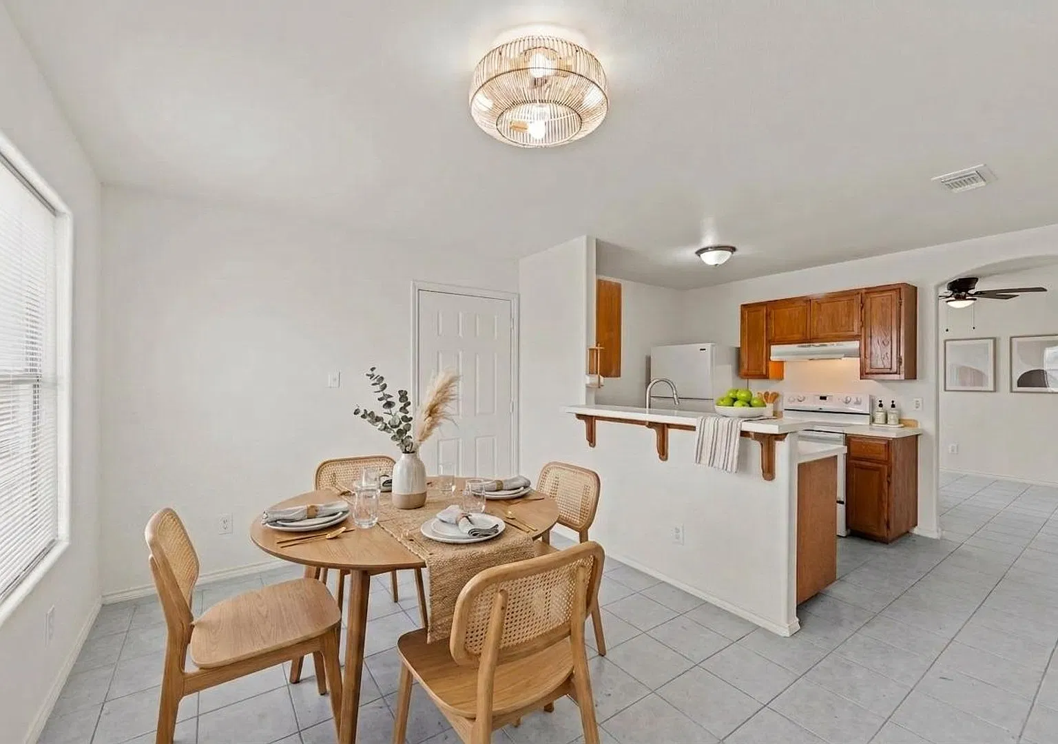 Charming 4 Bedroom Home in a Nice, Family-Friendly Brownsville Neighborhood — Photo 3