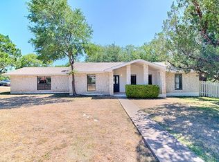 101 Ajuga Ct, Lakeway, TX 78734