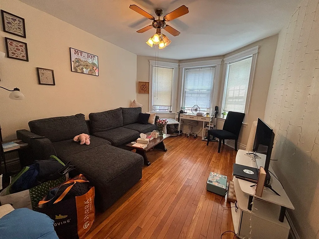 1 bed, 1.0 bath, 550 sqft, $2,500 — Photo 3