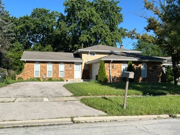 18644 Aberdeen St, Homewood, IL 60430