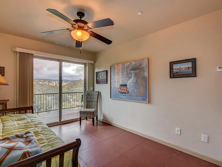 210 Jacob Ln — Photo 29