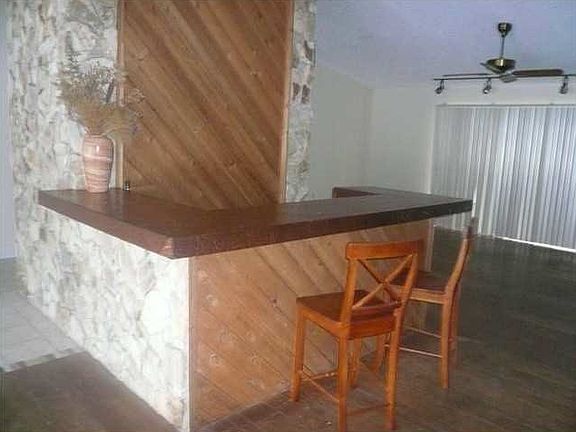 Wet bar