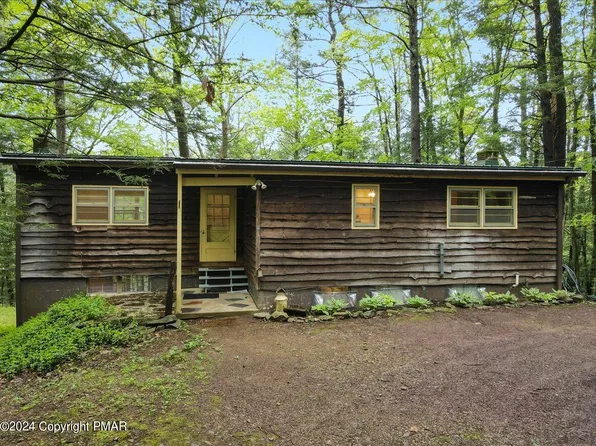 2241 Fernway Dr, Kunkletown, PA 18058