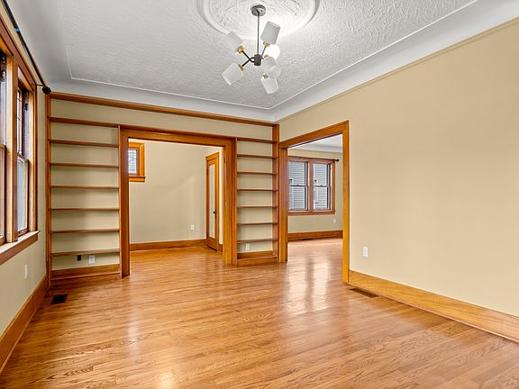 2nd image of 4707 Larkins St #1