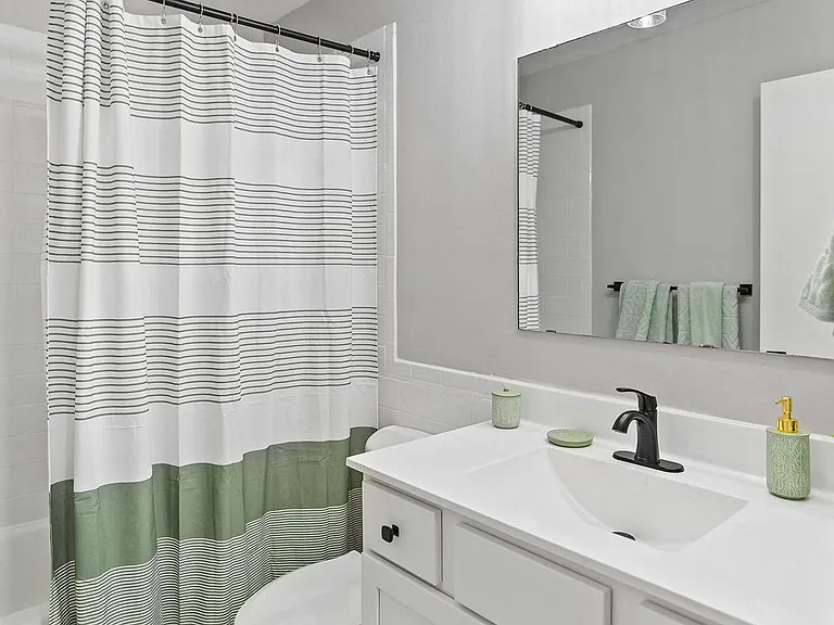 Lancaster Village Apartments — Photo 18