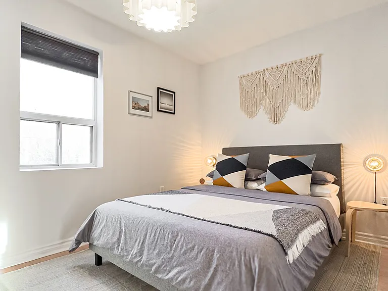 27 Marigold Ave #UPPER — Photo 6