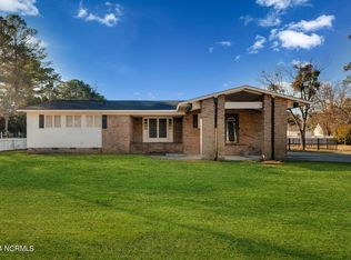 104 N Eden Dr, Washington, NC 27889