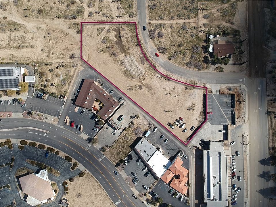 1st image of 57372 Lupine Dr