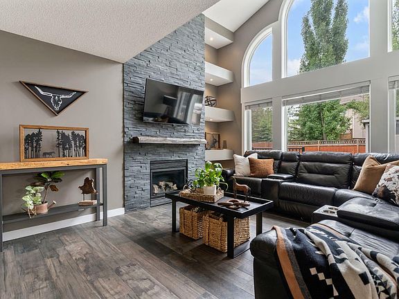 4th image of 434 Mountain Park Dr SE